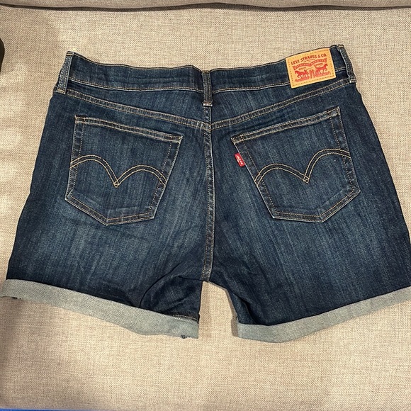 Levi’s Denim Shorts - Picture 2 of 5